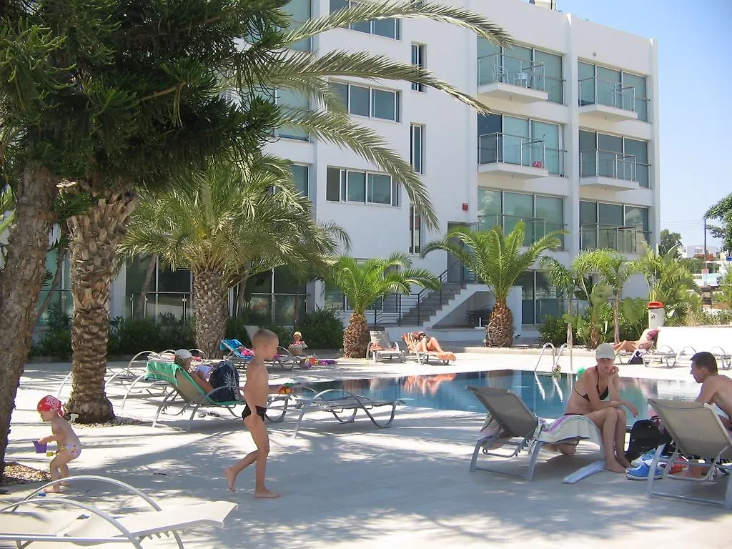 Coralli Spa Artemis Apartments Protaras